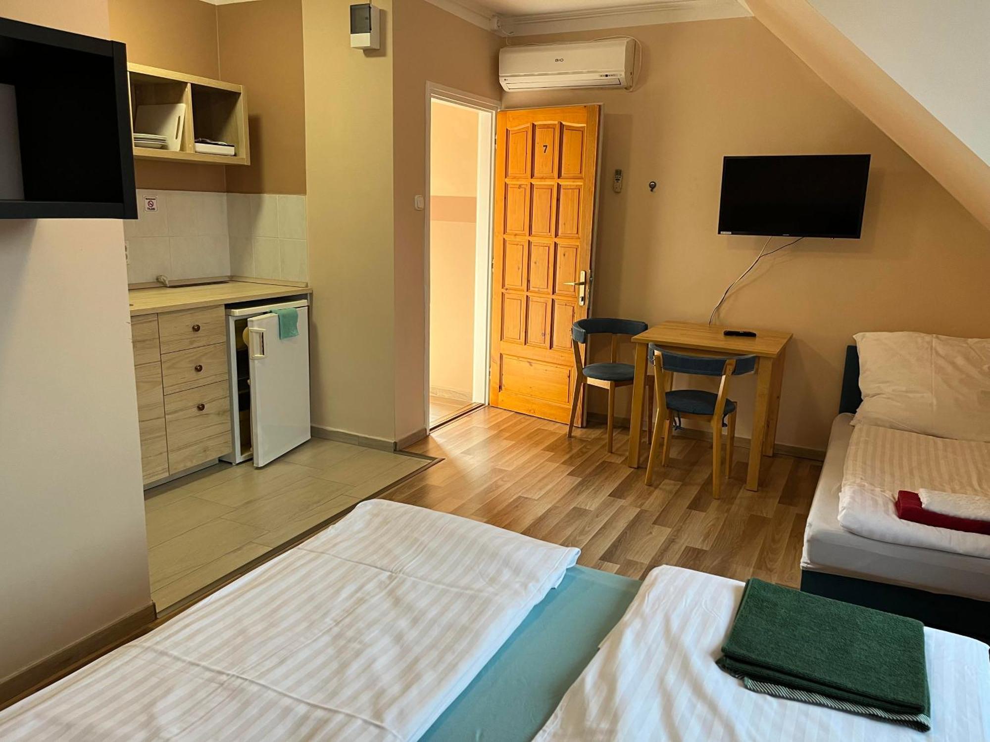 Petoefi Vendeghaz Hotell Eger Eksteriør bilde
